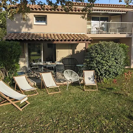 Maison/appartement Proche Cala Rossa Apartment Lecci